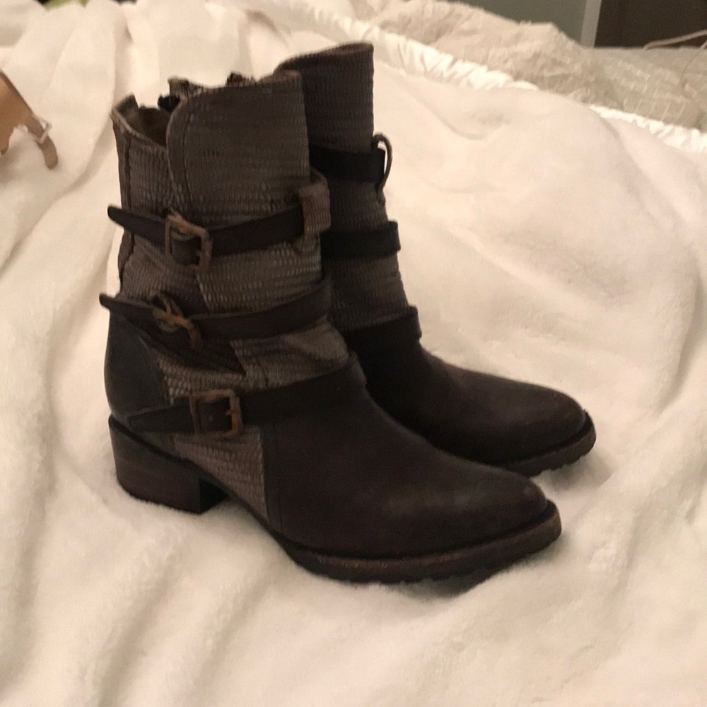 OFFERS WELCOME - Free Bird Apex Leather Boots